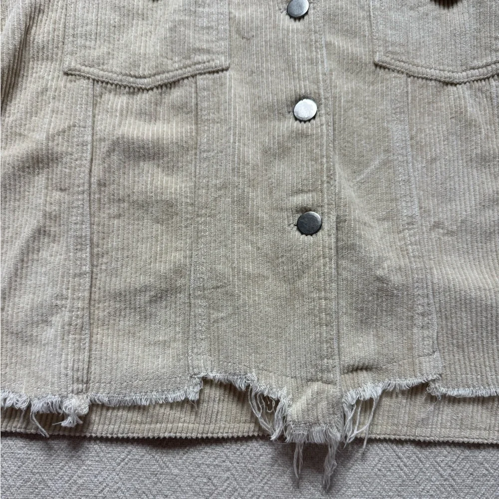 12th Tribe Cream Corduroy Crop Asymmetric Raw Hem Trucker Jacket M - Picture 3 of 8
